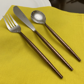 Hammered Stainless Steel Flatware 18-Piece Set (Dinner knives, Dinner Forks, Soup Spoons)